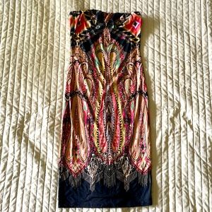 - s t r a p l e s s   d r e s s -